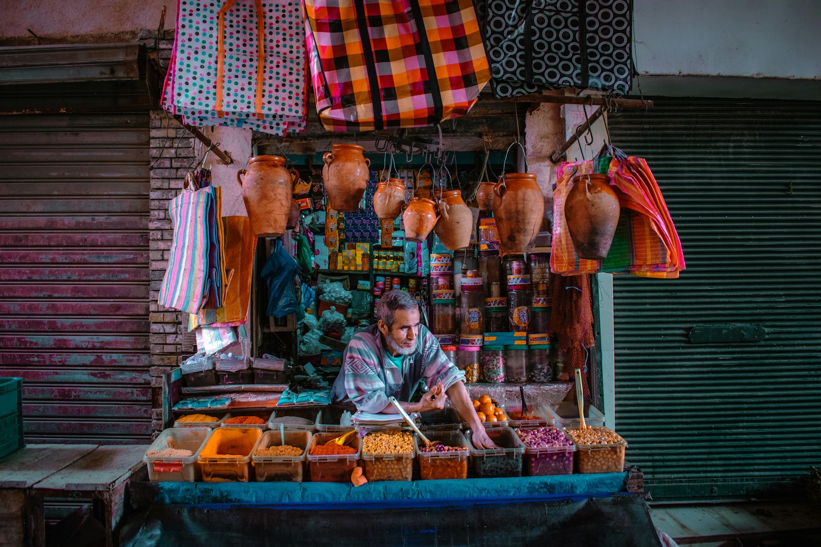 Casablanca The Medina and Beyond Tour – An immersive experience into local life, medina markets, and pastries.