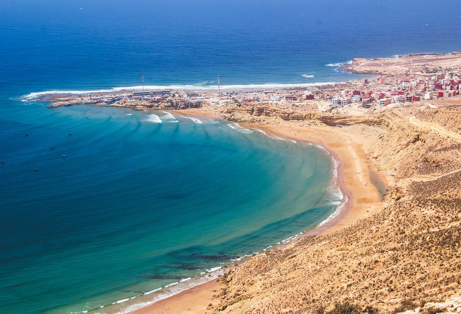 The Ultimate Day Trip from Agadir to Casablanca in 2025–2026 – Is It Worth It?