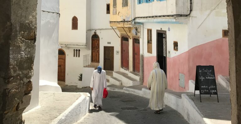 5 day Morocco tour from Tangier to Marrakech via the sahara desert